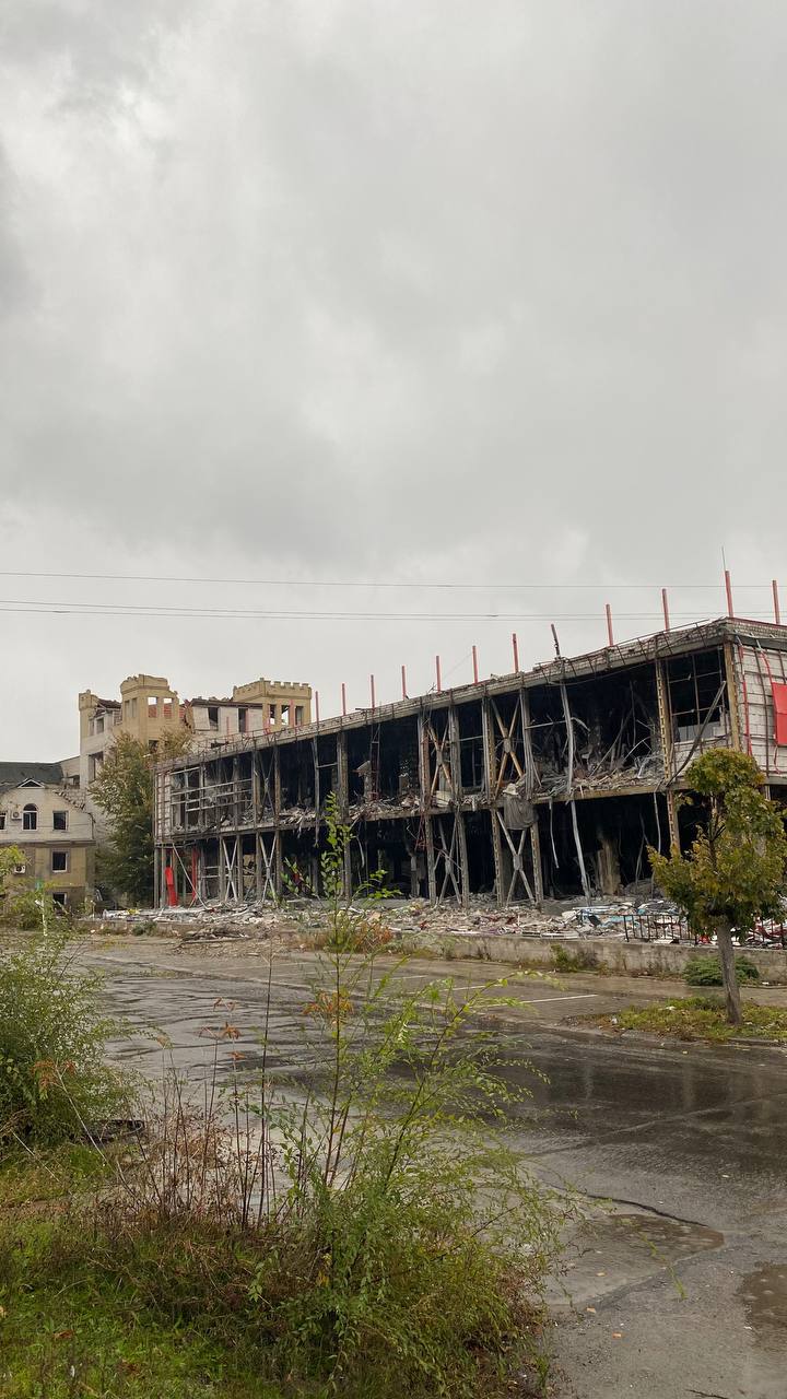 Зруйнований Ізюм - зображення 19