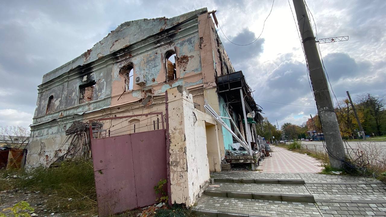 Зруйнований Ізюм - зображення 28